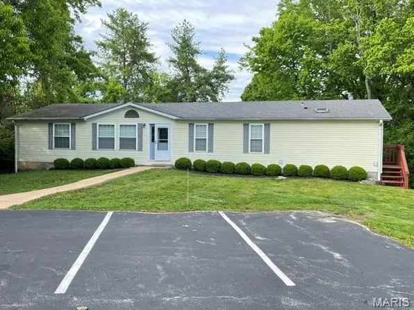 12441 Ladue Rd, Saint Louis, MO 63141