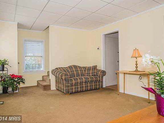 4th image of 2300 Arden St