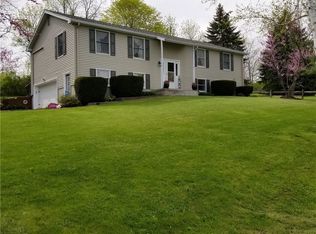 10 Northview Dr, Penn Yan, NY 14527