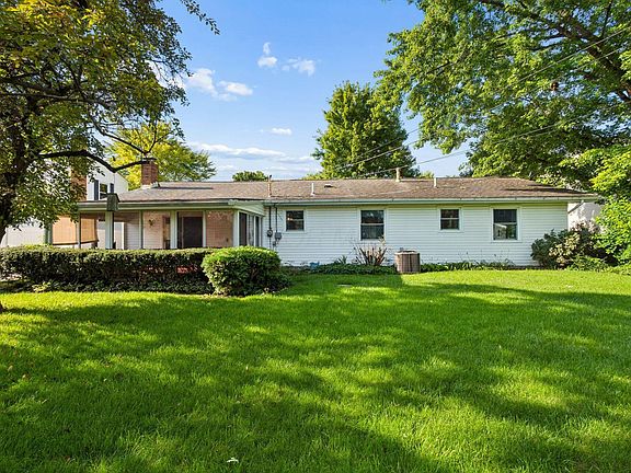 2nd image of 2570 McDonald Ct