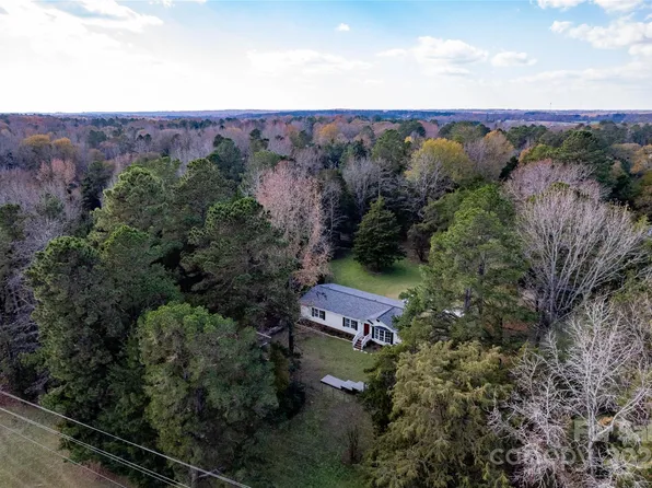 2852 S Anderson Rd, Fort Mill, SC 29704