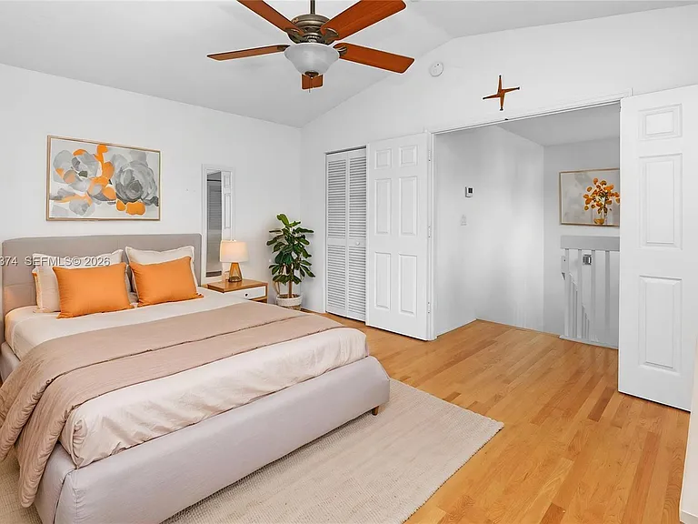1521 Seagrape Way — Photo 3