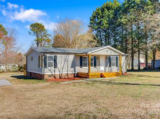 8670 Carroll St, Hickory, NC 28601