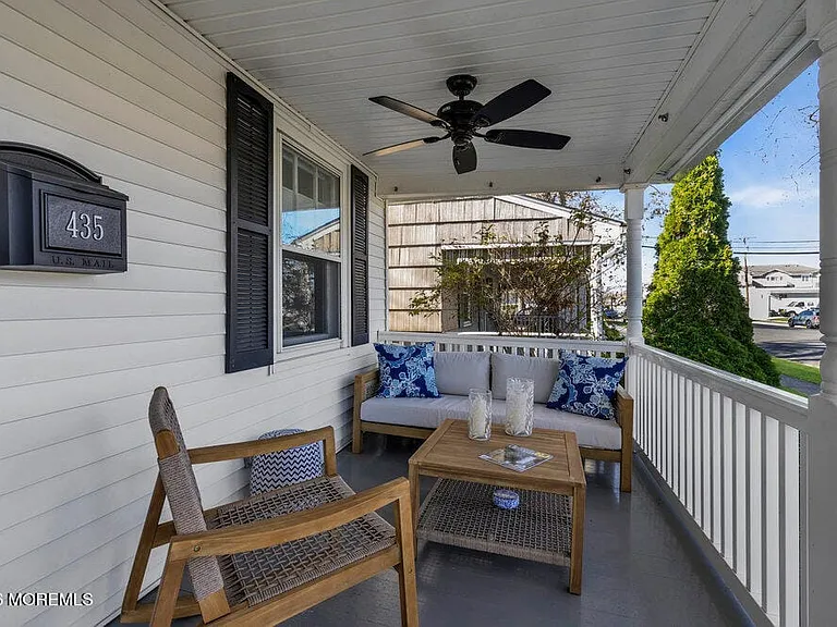 435 Norwood Ave — Photo 8