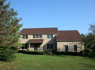 4266 Shire Landing Rd, Hilliard, OH 43026