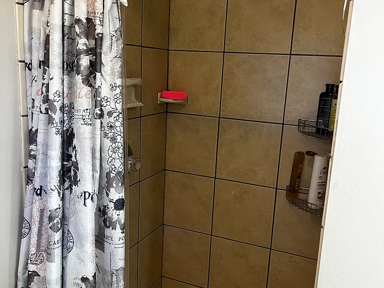 Upstairs primary bathroom