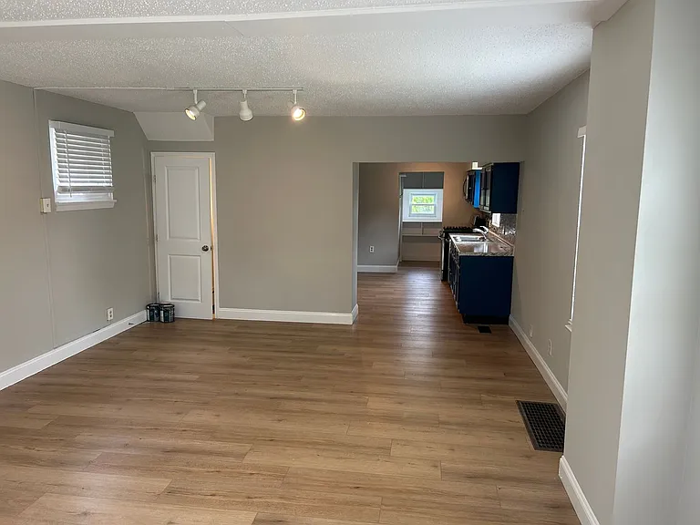 6339 Arthur Ave — Photo 14