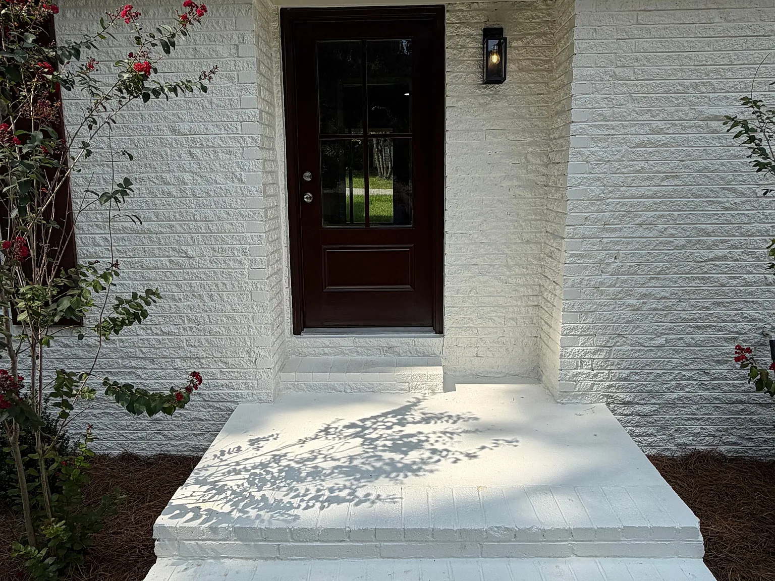 4 bed, 2.0 bath, 2000 sqft, $2,200 — Photo 4
