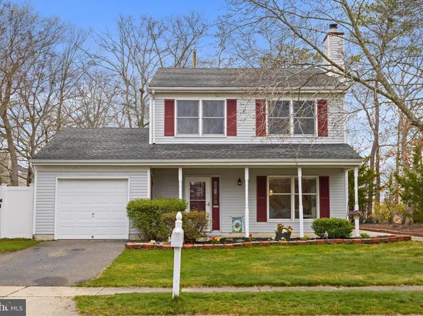 147 Spruce Cir N, Barnegat, NJ 08005