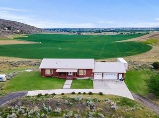 1026 E Butte Rd, Menan, ID 83434