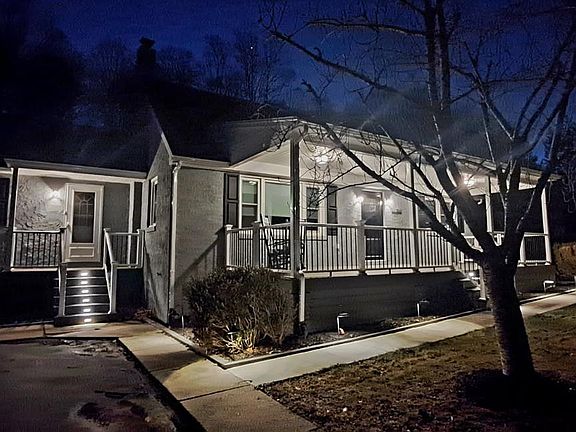 2nd image of 920 Stargazers Rd