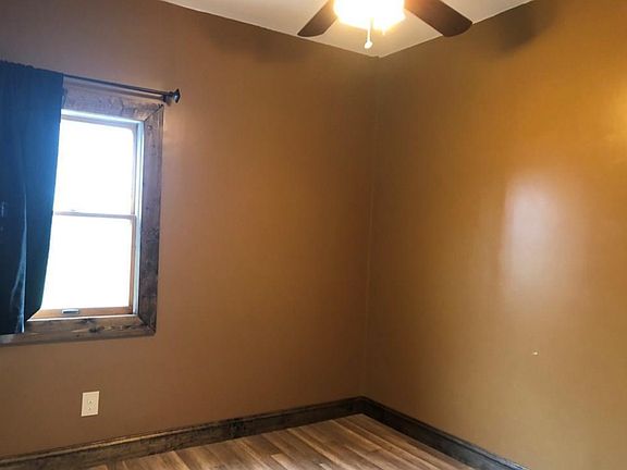 3rd image of 86 Camden Ave