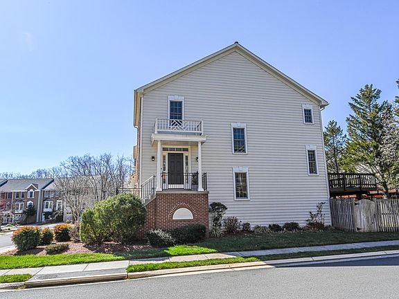 3rd image of 12700 Dogwood Hills Ln