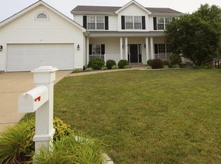 5 Raintree Crossing Ct, O'Fallon, MO 63366
