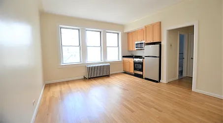 Rented by Manhattan Realty Group