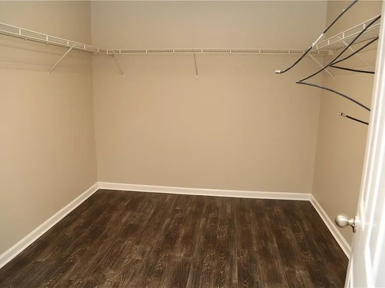 173 Parkmont Ct — Photo 13