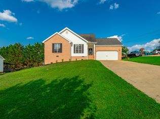 700 Debbie Ln, Ringgold, GA 30736