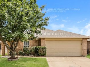 1416 Castle Ridge Rd, Fort Worth, TX 76140