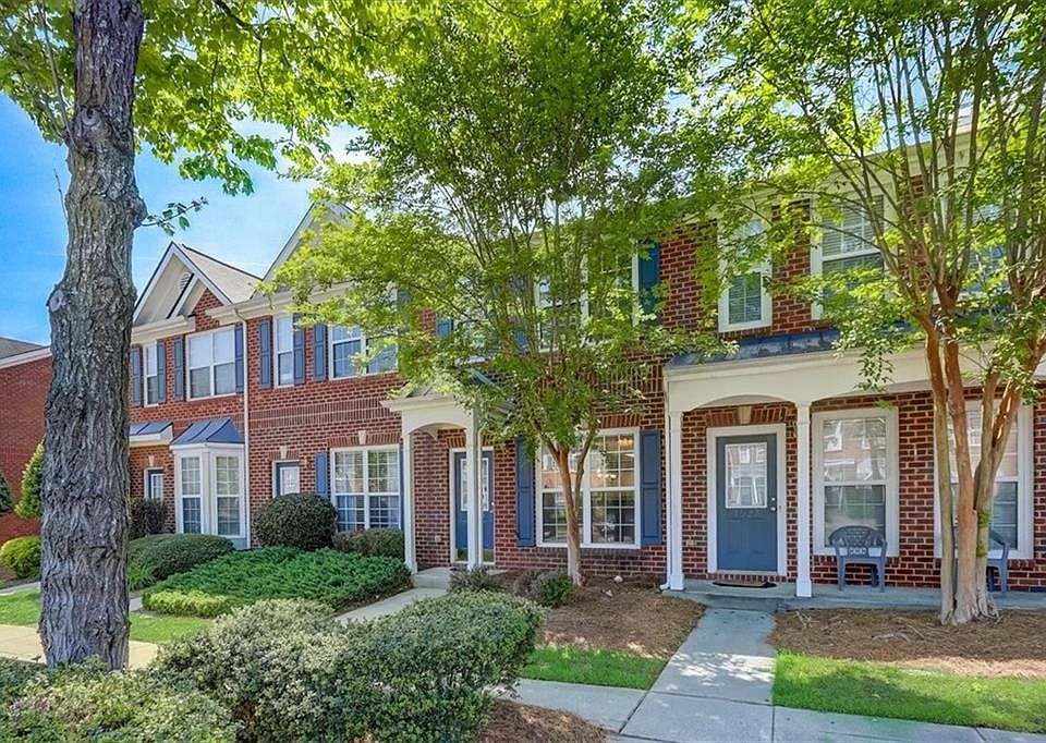 1st image of 1525 Cove Creek Cir #1525
