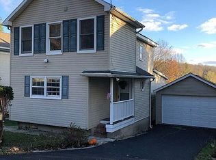 135 Buckley Ave, Oxford, NJ 07863