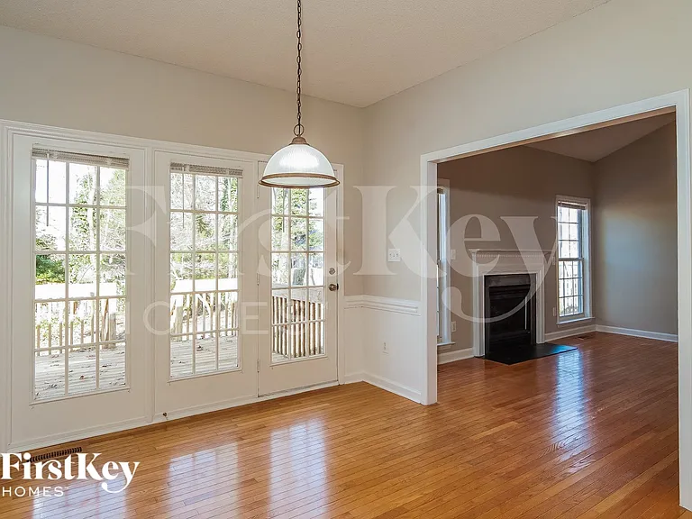3665 Oak Chase Dr — Photo 5