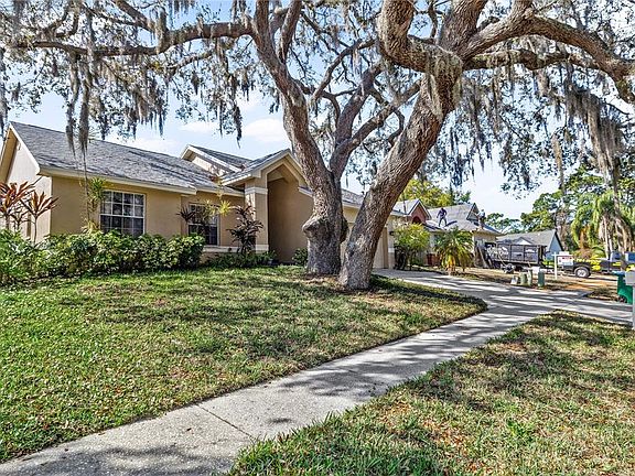 4th image of 4791 Klosterman Oaks Blvd