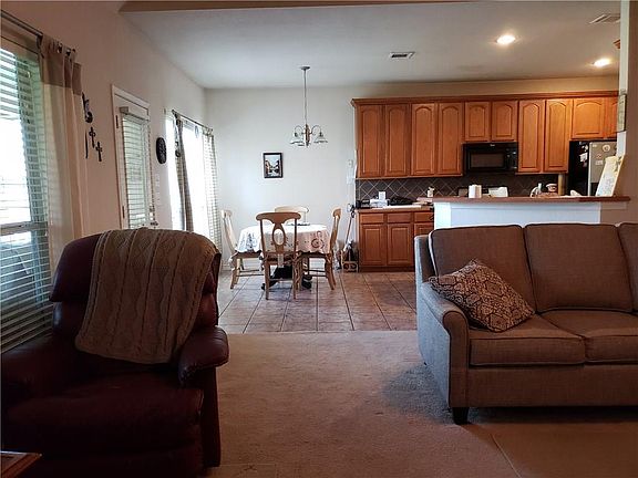 3rd image of 9700 Colonywood Dr