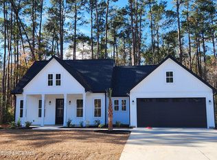 441 Boundaryline Dr NW, Calabash, NC 28467