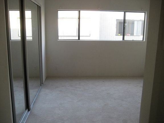5th image of 2500 Abbot Kinney Blvd APT 9