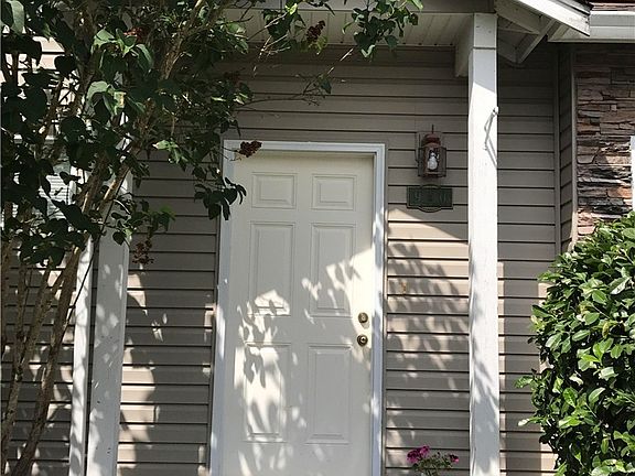 2nd image of 940 Loves Hill Dr