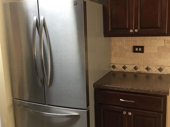 5th image of 1811 Mission Hills Dr
