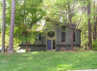 240 Sharney Ln NE, Kennesaw, GA 30144