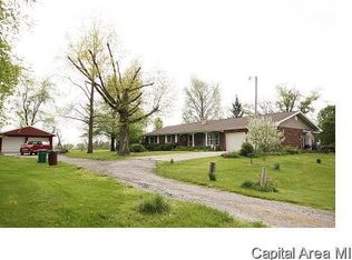 16689 Black Diamond Rd, Pawnee, IL 62558