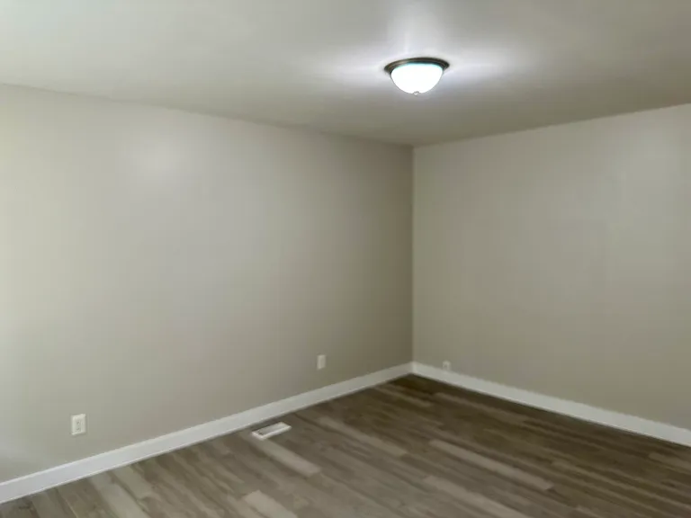 3519 Luewan Ct — Photo 2