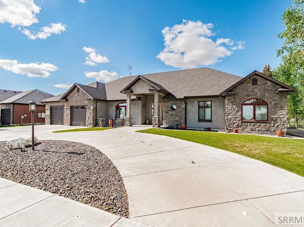 899 N Von Elm Dr, Blackfoot, ID 83221