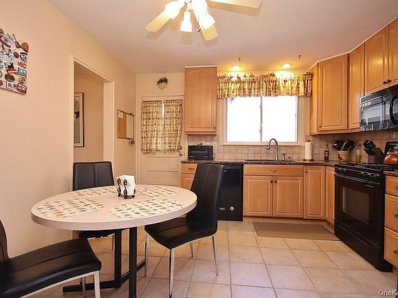 3rd image of 47 Fuller Road