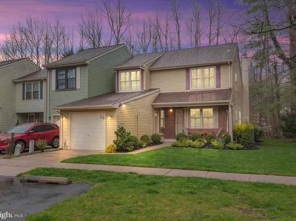 24 Stanwood Ct, Medford, NJ 08055