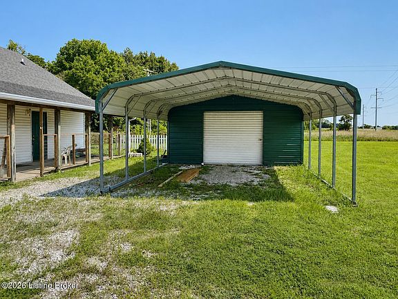 3rd image of 306 Crown Rock Rd
