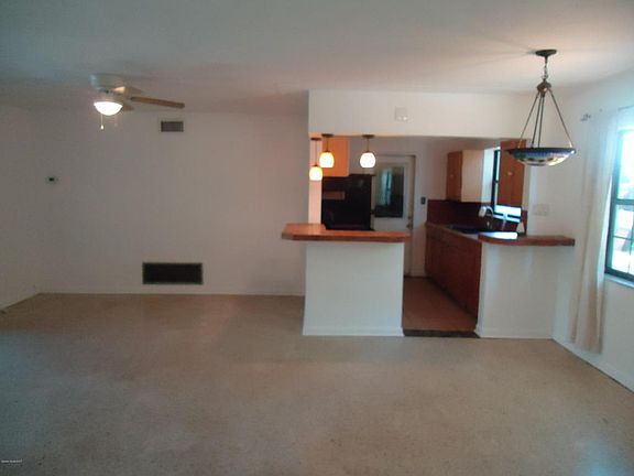 3rd image of 190 Churchill Ave