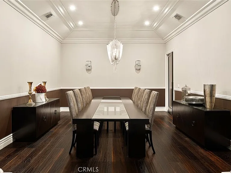 4816 Gloria Ave — Photo 13