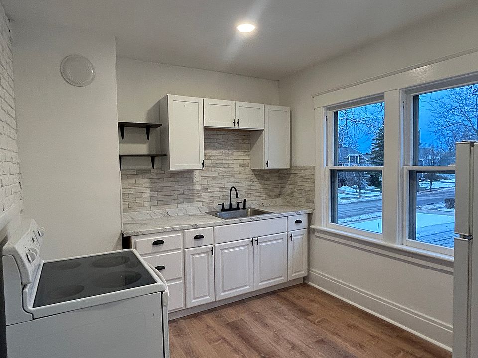 1st image of 34 Dekalb St #2