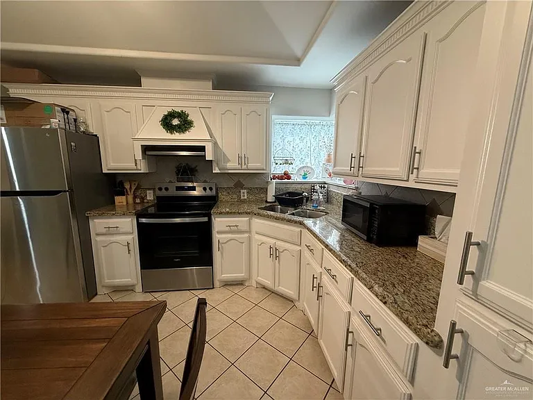 1913 Agua Fina Ave #2 — Photo 7