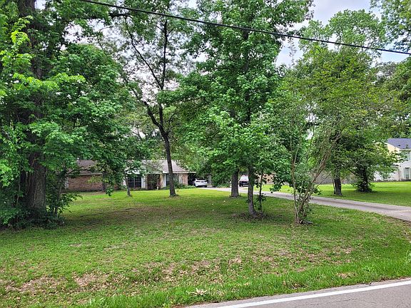 3rd image of 27209 Blueberry Hill Dr