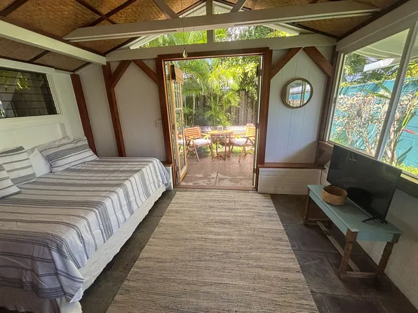 71 Kaikaina St, Kailua, HI 96734