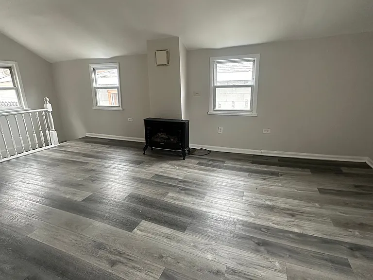 1631 S California Ave — Photo 13