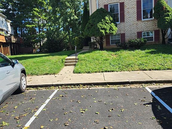 4th image of 32 Sebastiani Blvd