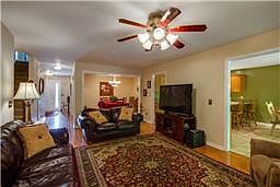 5th image of 208 Watercress Ct