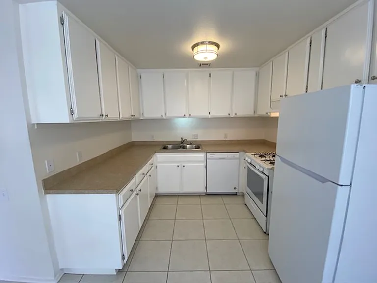 Desert Dorado Villas — Photo 10
