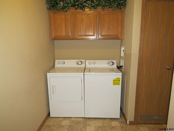 2nd image of 232 E Bell Ave