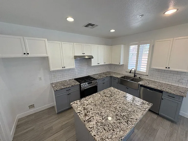 3726 N Shady Ct — Photo 30